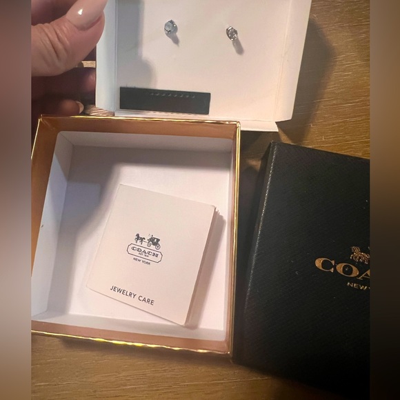 Coach signature stone stud earrings ret$65 - Picture 4 of 4